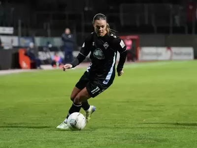 Tokratna gostja Maja Sternad o svoji ljubezni do nogometa, svojih začetkih v Nemčiji, odločitvi za Slovenijo ter svojih ciljih na in izven igrišča. - Golavt
