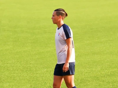 Legenda slovenskega ženskega nogometa Tjaša Tibaut odkrito spregovori o svoji karieri, izzivih in prihodnosti. Spoznajte zgodbo za 338 goli in 10 naslovov. - Golavt